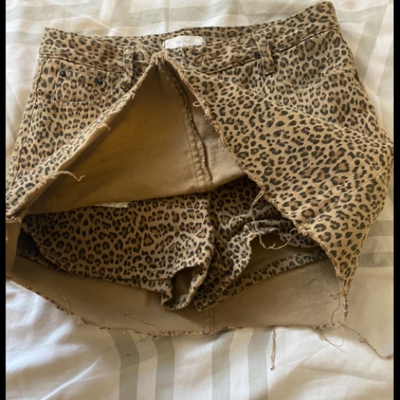 Mini skirt - Picture 2 of 4